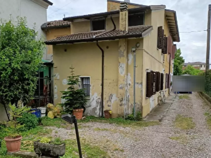 casa indipendente in vendita a Castel d'Ario