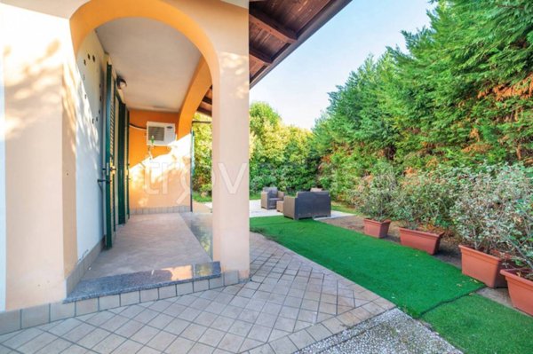 casa indipendente in vendita a Castel d'Ario