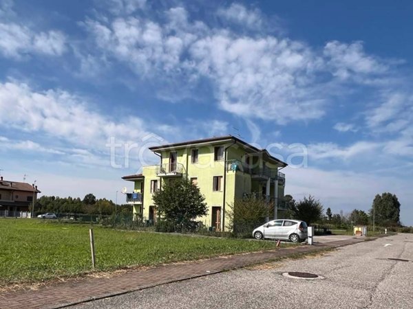 appartamento in vendita a Castel d'Ario