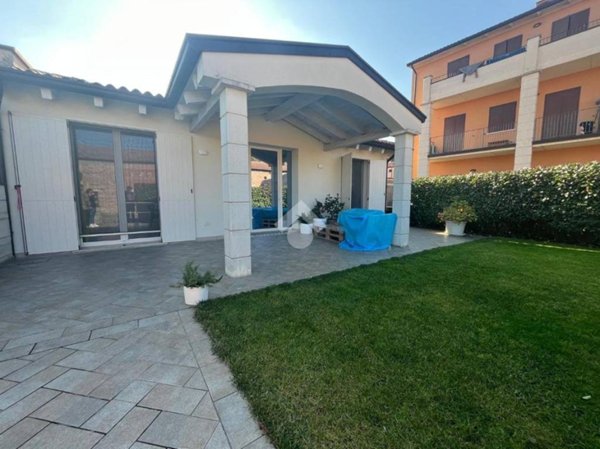 casa indipendente in vendita a Castel d'Ario