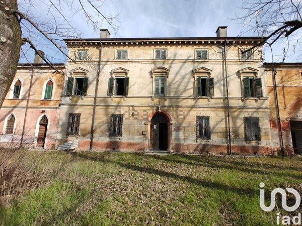 casa indipendente in vendita a Castel d'Ario