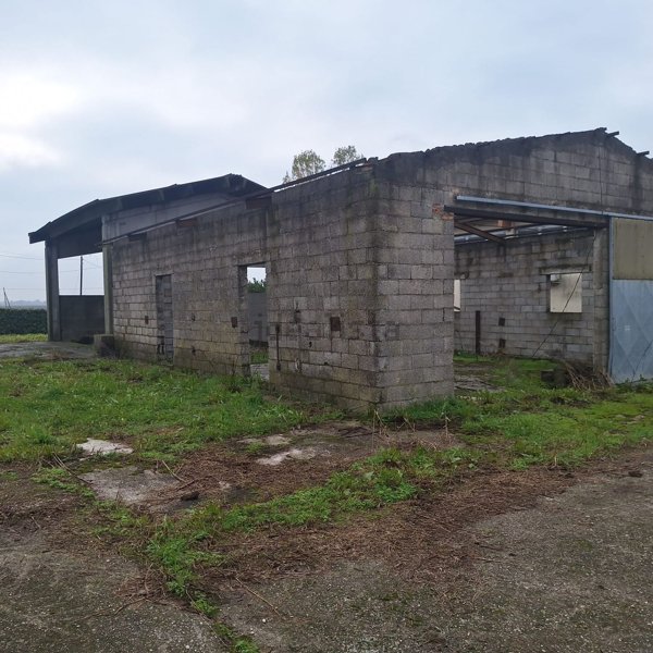 casale in vendita a Castel d'Ario