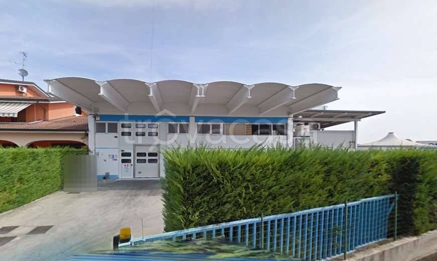 negozio in vendita a Castel d'Ario