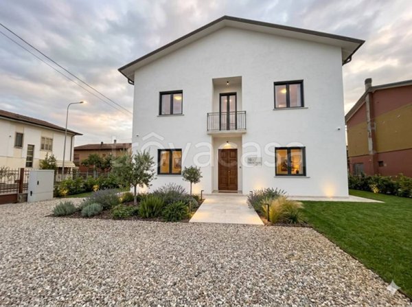 casa indipendente in vendita a Castel d'Ario