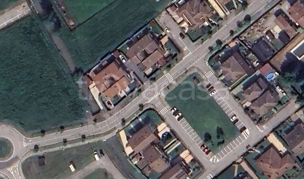 casa indipendente in vendita a Castel d'Ario