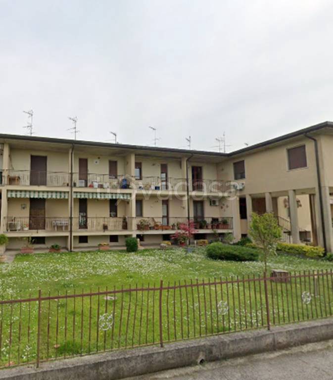 appartamento in vendita a Castel d'Ario