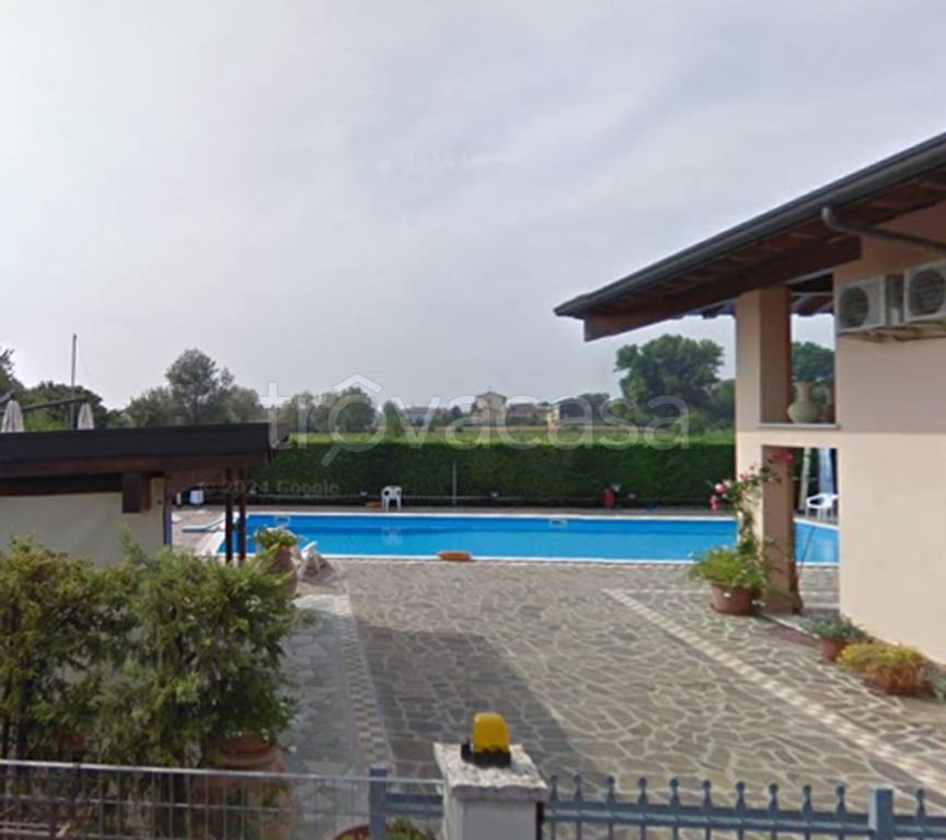 casa indipendente in vendita a Castel d'Ario