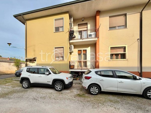 appartamento in vendita a Castel d'Ario