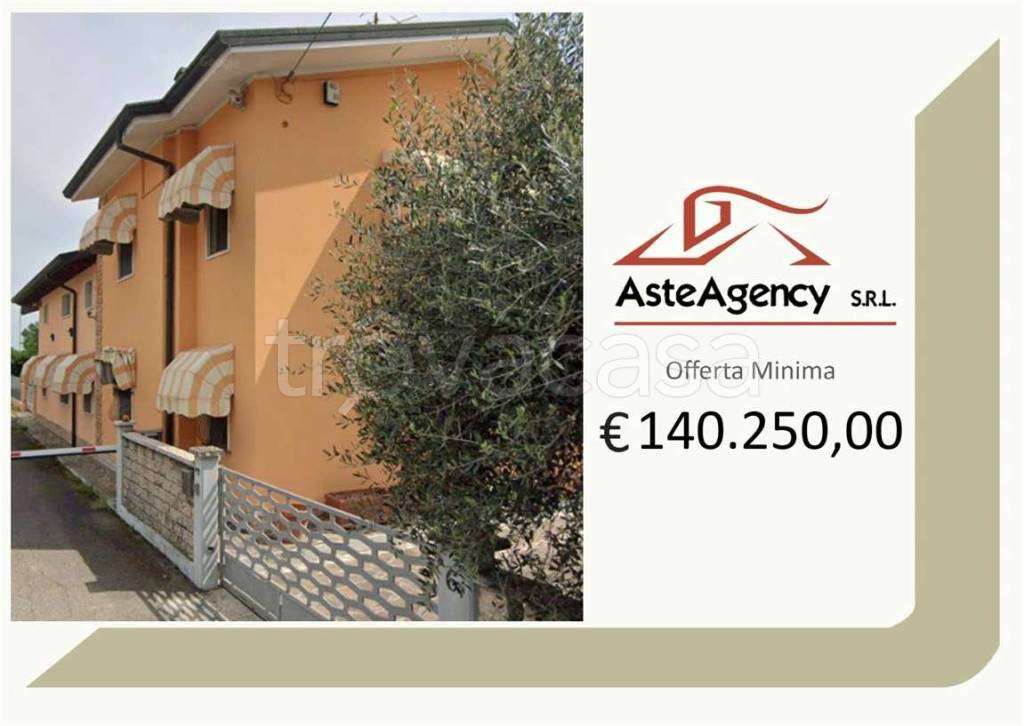 casa indipendente in vendita a Castel d'Ario