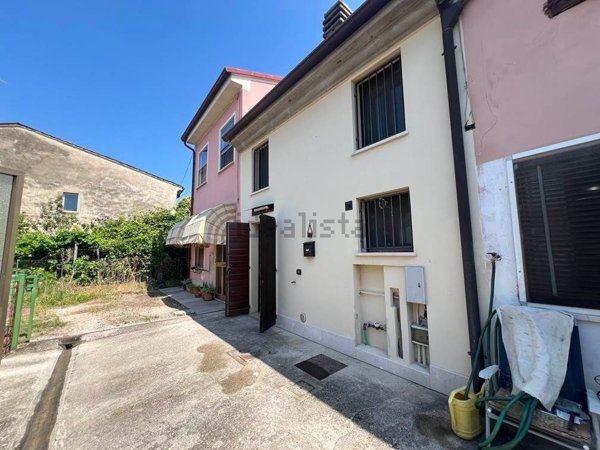 appartamento in vendita a Castel d'Ario
