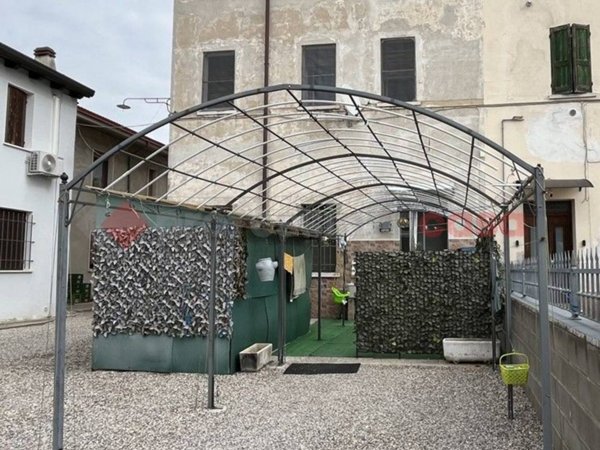 casa indipendente in vendita a Castel d'Ario