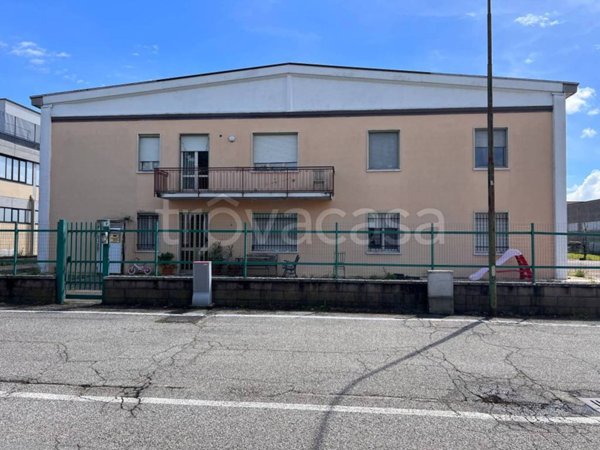 locale commerciale in vendita a Castel Goffredo