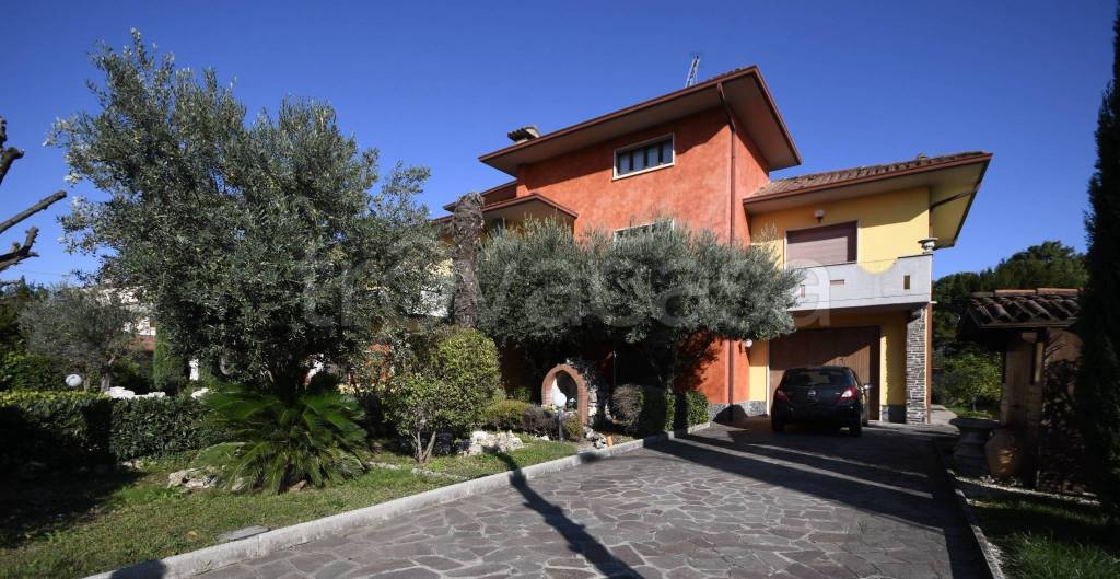 casa indipendente in vendita a Castel Goffredo in zona Villa