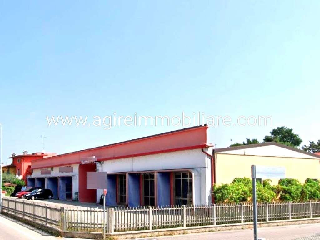locale commerciale in vendita a Castel Goffredo