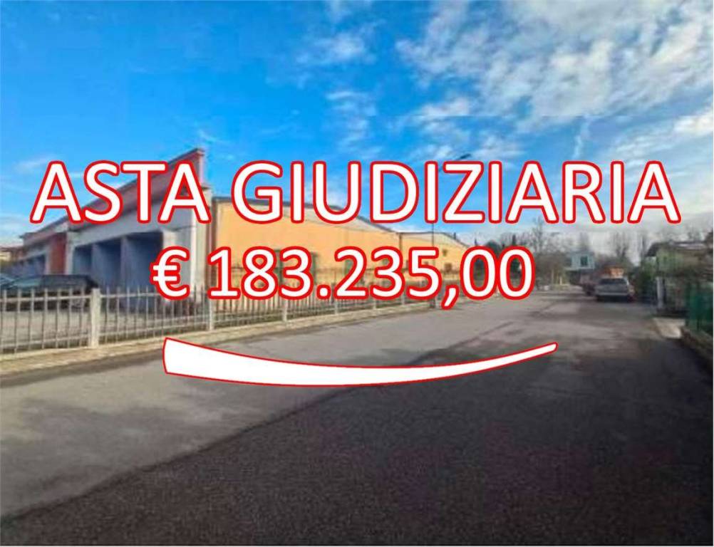 locale commerciale in vendita a Castel Goffredo