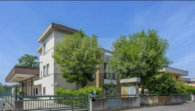 casa indipendente in vendita a Castel Goffredo in zona Villa