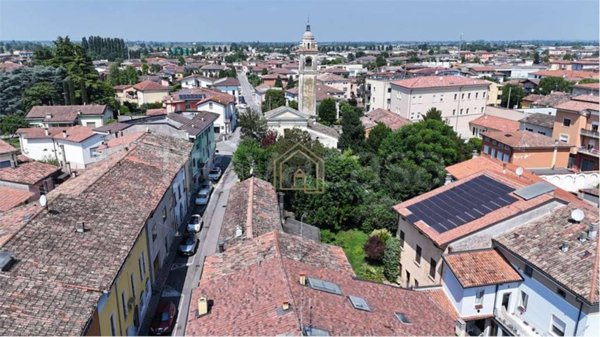 quadrivano in vendita a Castel Goffredo