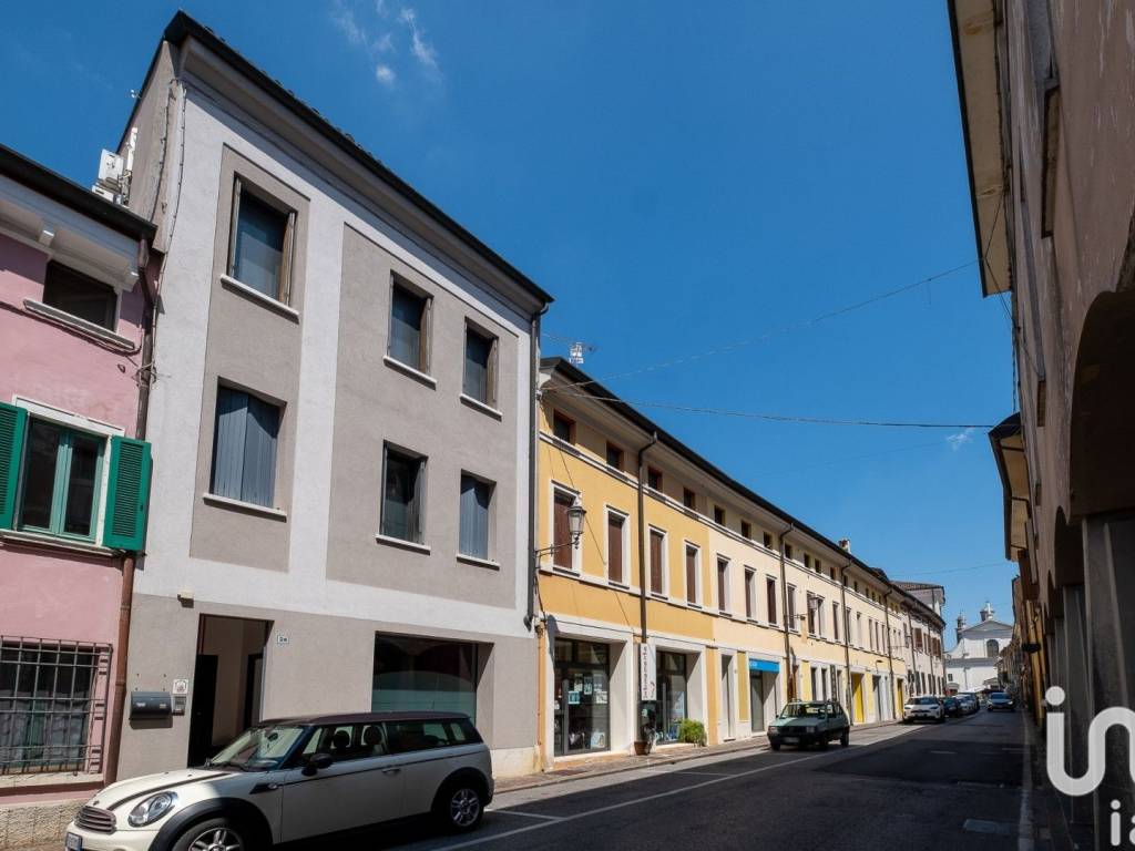 ufficio in vendita a Castel Goffredo
