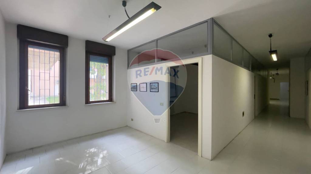 ufficio in vendita a Castel Goffredo