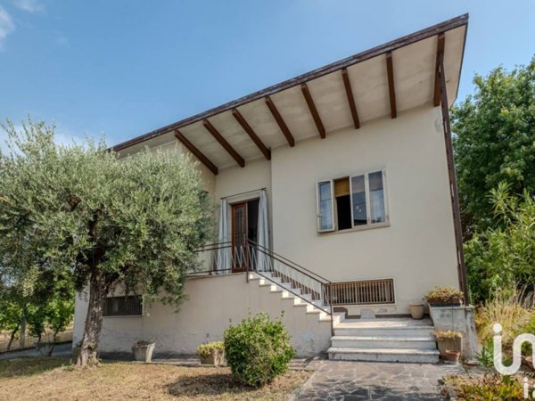 casa indipendente in vendita a Castel Goffredo in zona Villa