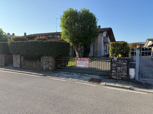 casa indipendente in vendita a Castel Goffredo in zona Villa