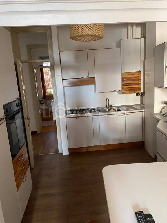 intera palazzina in vendita a Castel Goffredo