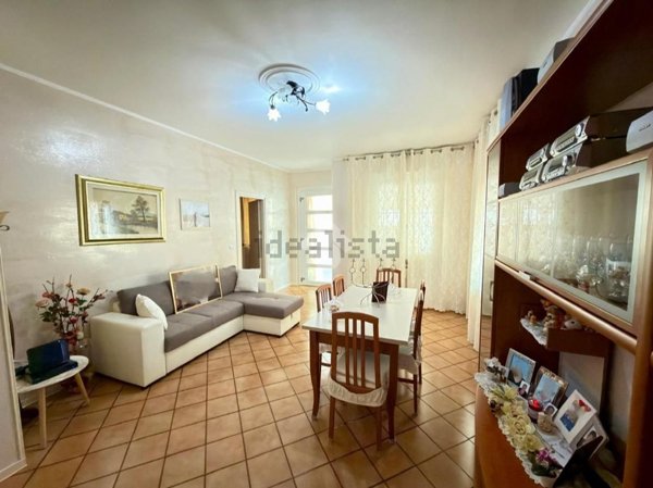 casa indipendente in vendita a Castel Goffredo in zona Villa