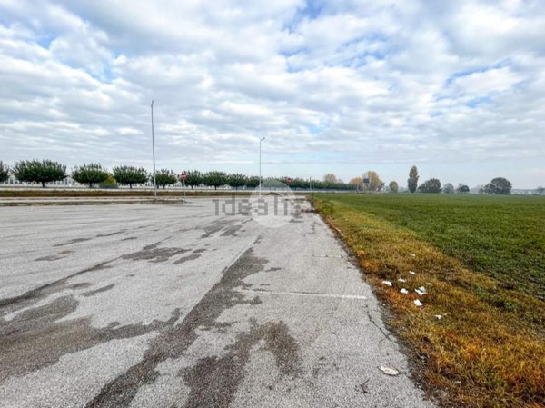 terreno edificabile in vendita a Castel Goffredo