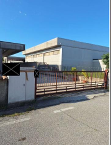 locale commerciale in vendita a Castel Goffredo