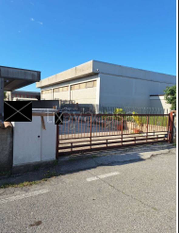 locale commerciale in vendita a Castel Goffredo