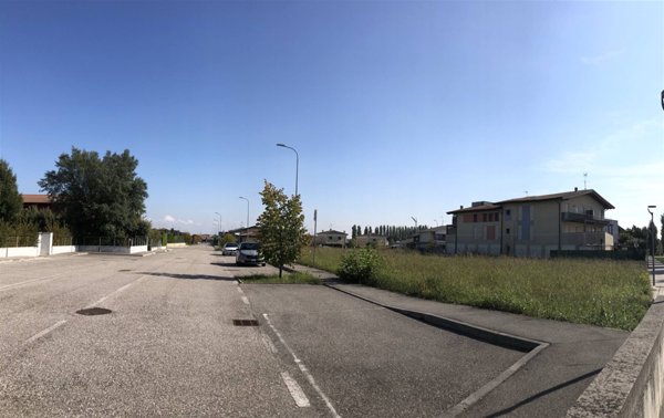 terreno edificabile in vendita a Castel Goffredo in zona Villa