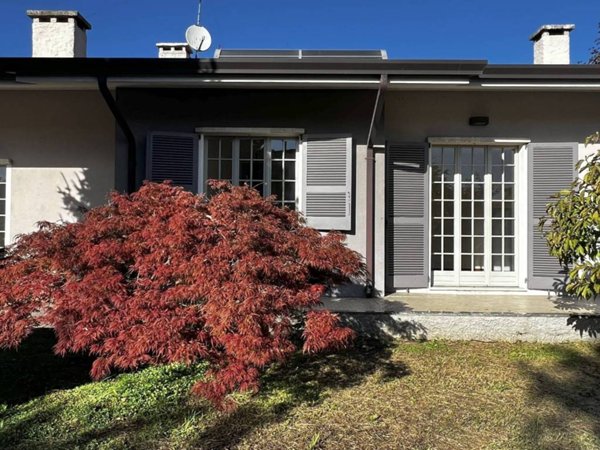 casa indipendente in vendita a Castel Goffredo in zona Villa