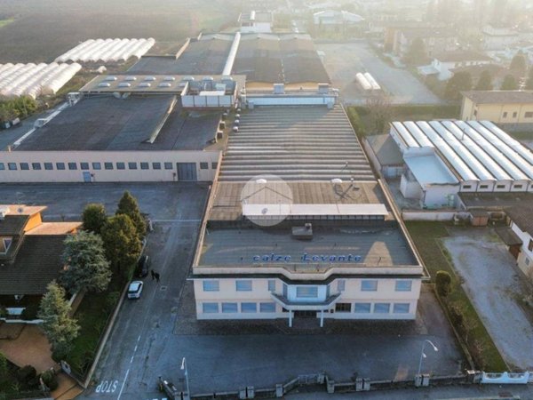 locale commerciale in vendita a Castel Goffredo