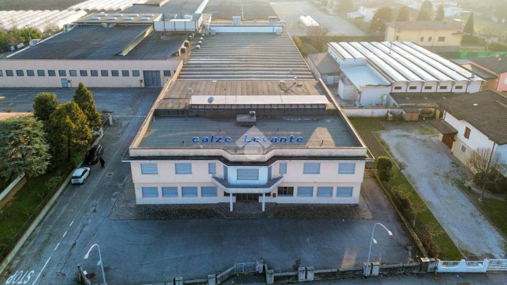 locale commerciale in vendita a Castel Goffredo