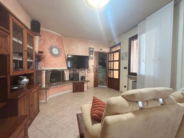 casa indipendente in vendita a Castel Goffredo in zona Casalpoglio
