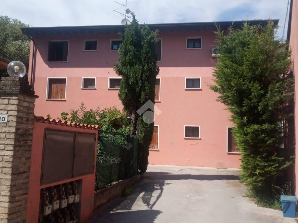 appartamento in vendita a Castel Goffredo in zona Romanini