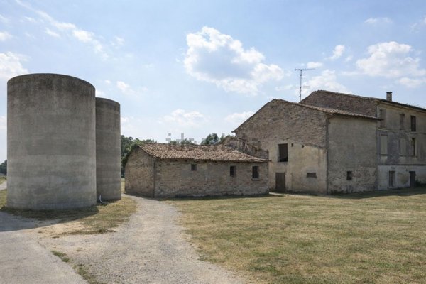 casale in vendita a Castel Goffredo in zona Rassica