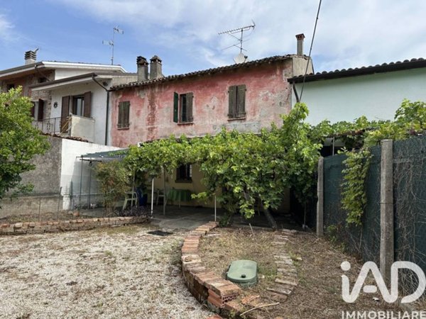 casa indipendente in vendita a Castel Goffredo