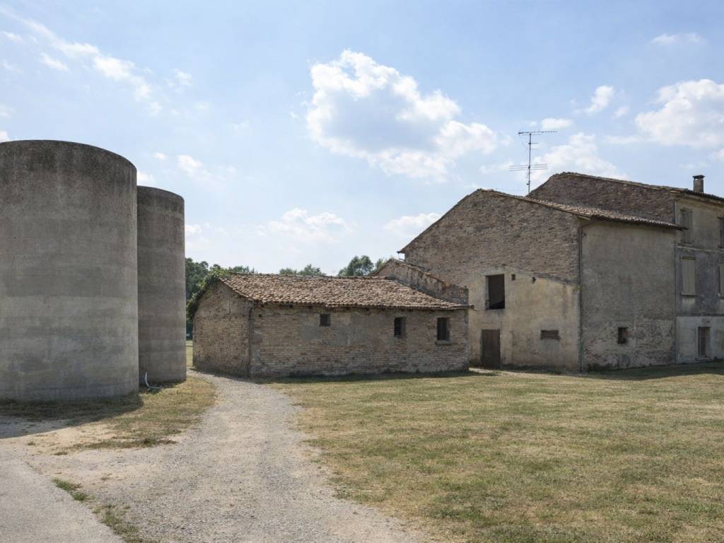 casa indipendente in vendita a Castel Goffredo in zona Villa