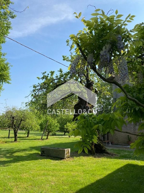 casa indipendente in vendita a Castellucchio