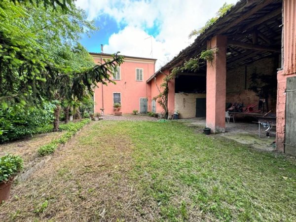 casa indipendente in vendita a Castellucchio