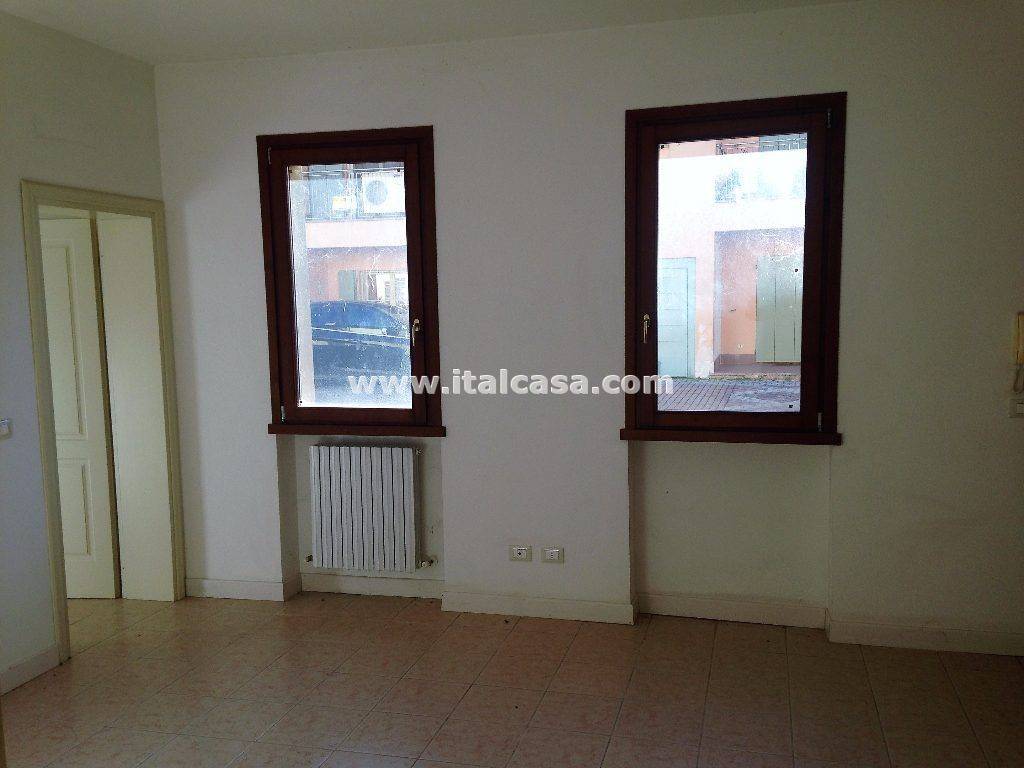 casa indipendente in vendita a Castellucchio