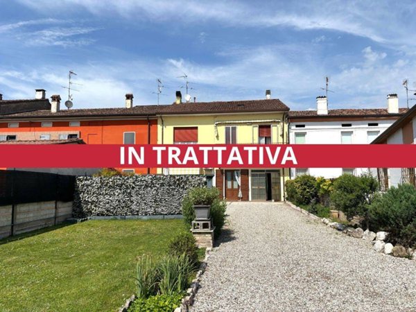 casa indipendente in vendita a Castellucchio