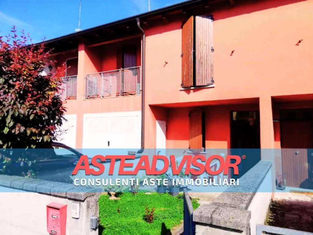 casa indipendente in vendita a Castellucchio
