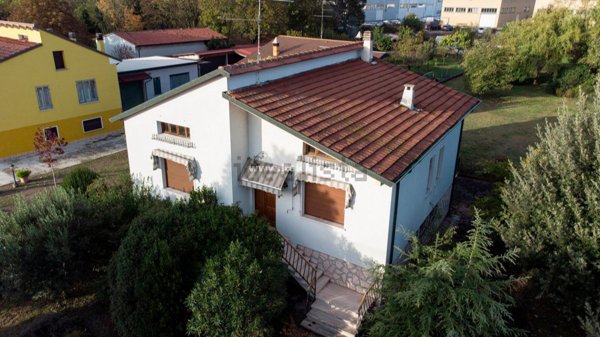 casa indipendente in vendita a Castellucchio