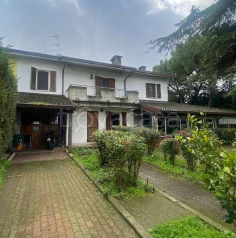 casa indipendente in vendita a Castellucchio