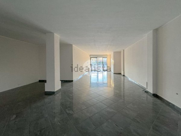 locale commerciale in vendita a Castiglione delle Stiviere