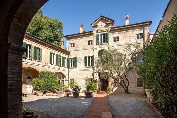 casa indipendente in vendita a Castiglione delle Stiviere