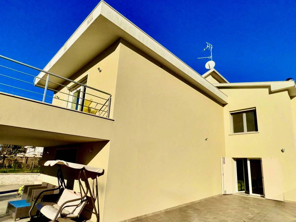 casa indipendente in vendita a Castiglione delle Stiviere