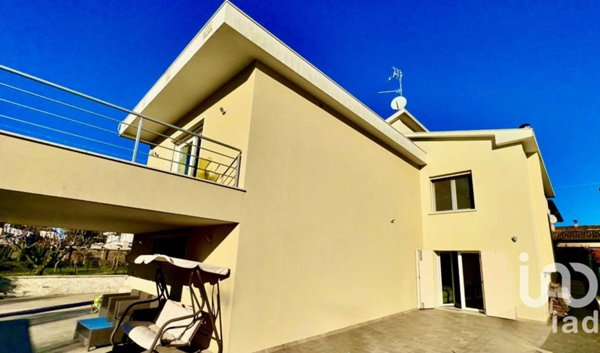 casa indipendente in vendita a Castiglione delle Stiviere